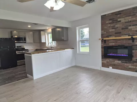 Living - 705 Plum St, Grayling, MI 49738 photo 8 of 8