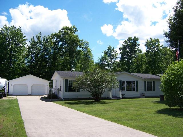 6607 Joann Dr, Roscommon, MI 48653