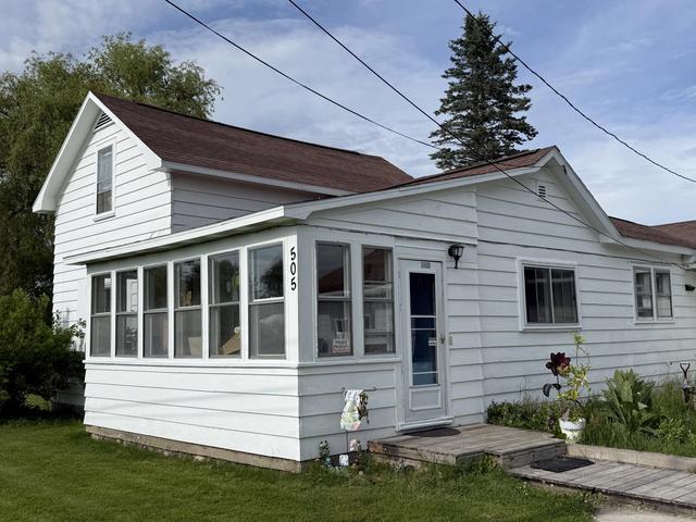 505 Lafayette Ave, Cheboygan, MI 49721