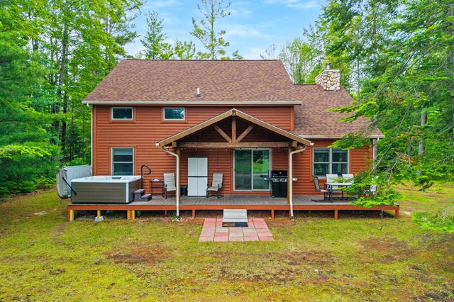 20915 E Riverside Dr, Hillman, MI 49746