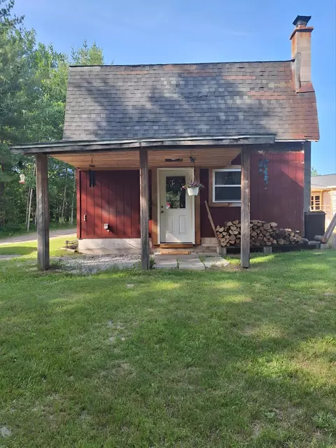 501 Geronimo Rd, Alpena, MI 49707
