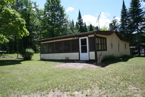 103 Norway Rd, Roscommon, MI 48653 photo 2