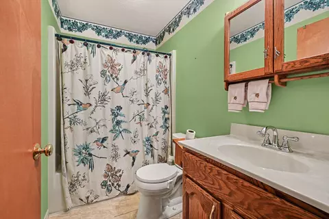 Bath - 11702 N Old 27, Frederic, MI 49733 photo 1 of 2
