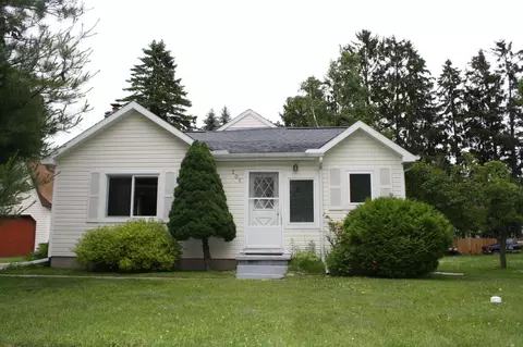 205 S 3rd St, Harrisville, MI 48740