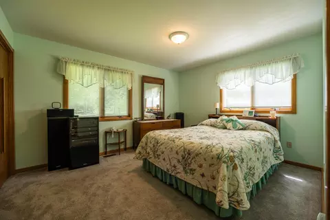 Bedroom - 5691 Moulder Dr, Cheboygan, MI 49721 photo 1 of 2