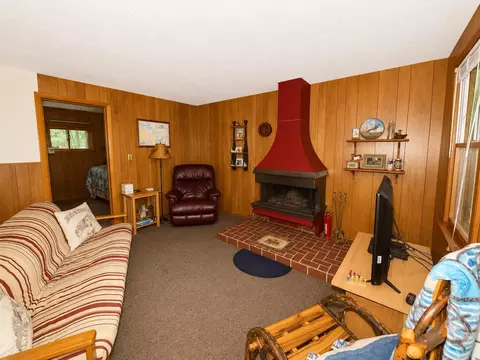 145 Clyde St, Roscommon, MI 48653 photo 4