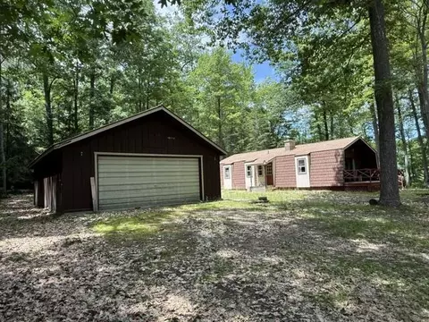 Exterior - 237 Quail Blvd, Roscommon, MI 48653 photo 4 of 4