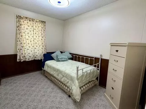 Bedroom - 237 Quail Blvd, Roscommon, MI 48653 photo 4 of 5