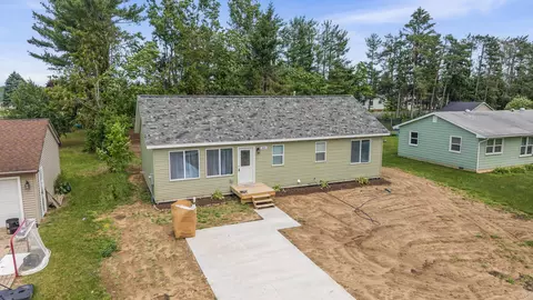 559 E Petoskey St, Gaylord, MI 49735