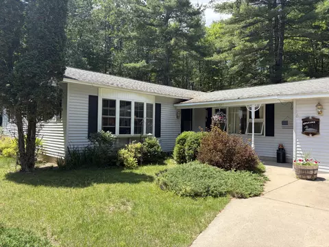 11827 Cherven Ln, Roscommon, MI 48653 photo 2