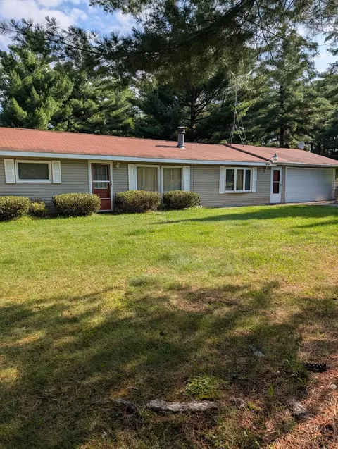 9609 Quincy Rd, Saint Helen, MI 48656