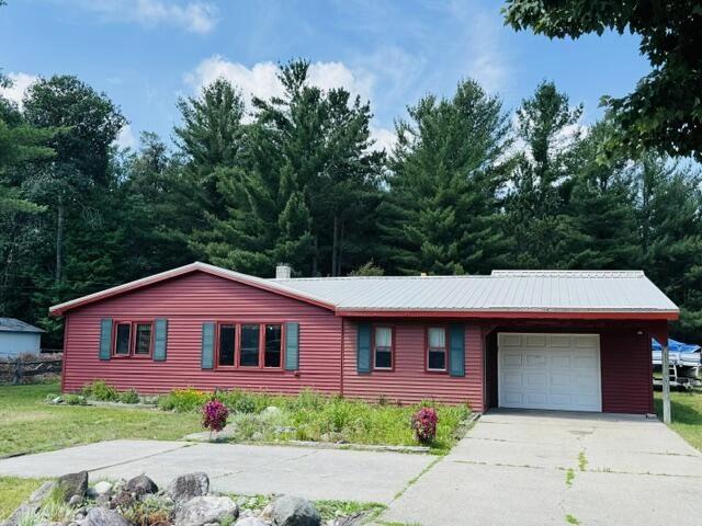 9403 Superior Ave, Saint Helen, MI 48656