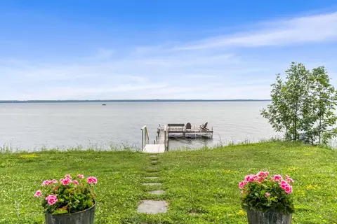 6452 N Silver Beach Rd, Cheboygan, MI 49721 photo 5
