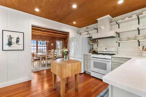 6452 N Silver Beach Rd, Cheboygan, MI 49721 photo 14