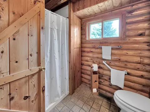 Bath - 3608 Wurm Rd, Wolverine, MI 49799 photo 2 of 3