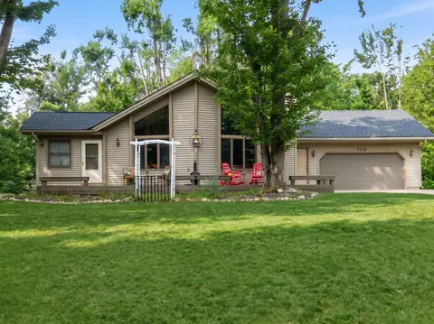 7710 Gray Hawk Ct, Gaylord, MI 49735