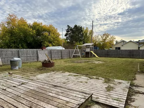 Exterior - 605 Rose St, Grayling, MI 49738 photo 3 of 10