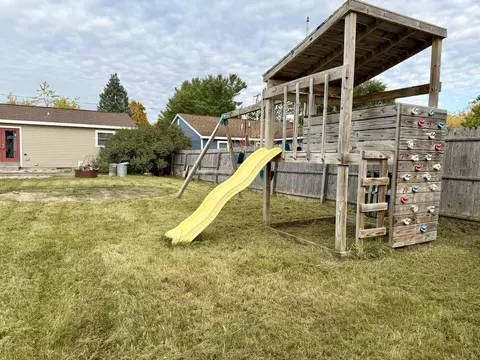 Exterior - 605 Rose St, Grayling, MI 49738 photo 4 of 10