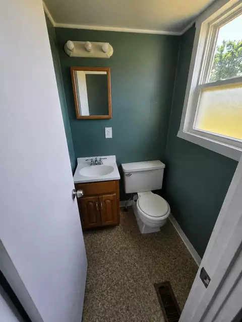 Bath - 1989 Betsy Blvd, Fairview, MI 48621 photo 2 of 2