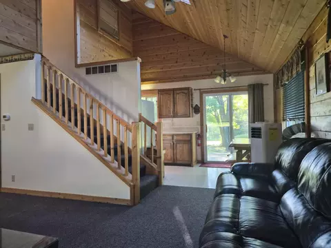 Entry Way - 10870 Sutters Mill Rd, Frederic, MI 49733 photo 3 of 13