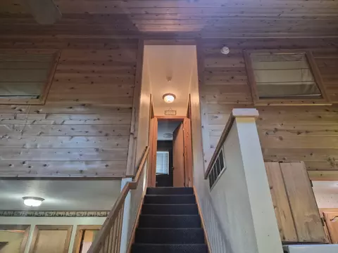 Entry Way - 10870 Sutters Mill Rd, Frederic, MI 49733 photo 5 of 13