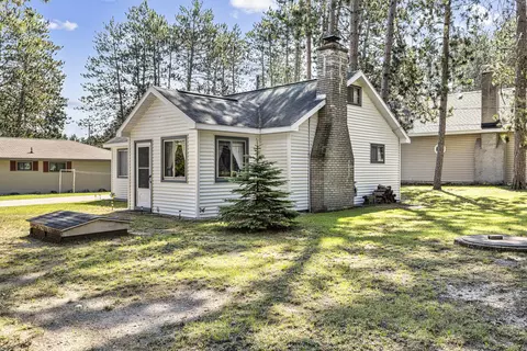 207 Lakeview Dr, Roscommon, MI 48653 photo 5