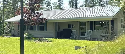 16865 Grace Harbor Hwy, Millersburg, MI 49759