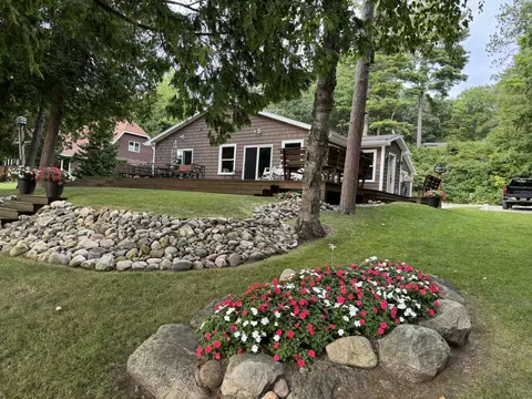 2010 Mc Millan Rd, Indian River, MI 49749