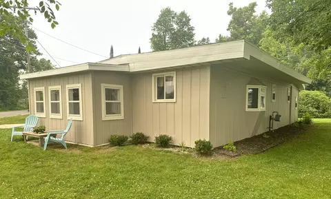 12805 W Shore Dr, Houghton Lake, MI 48629