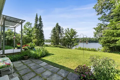 5510 Chestnut Dr, Cheboygan, MI 49721
