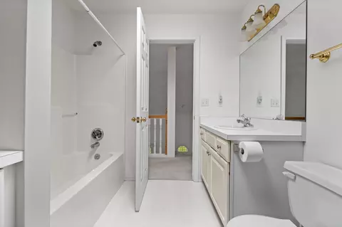 Bath - 5393 Old Vanderbilt Rd, Vanderbilt, MI 49795 photo 1 of 5