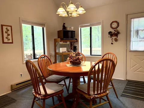 110 Crooked Oak Ct, Roscommon, MI 48653 photo 3
