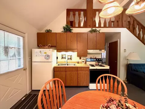 110 Crooked Oak Ct, Roscommon, MI 48653 photo 5