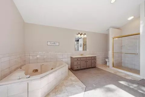 Bath - 103 Cooke Ave, Roscommon, MI 48653 photo 5 of 6