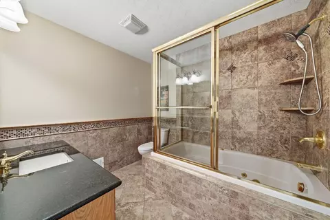 Bath - 103 Cooke Ave, Roscommon, MI 48653 photo 4 of 6