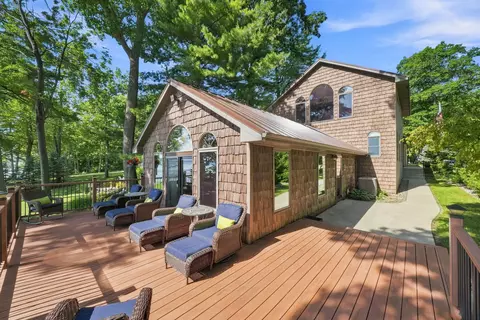Exterior - 103 Cooke Ave, Roscommon, MI 48653 photo 12 of 14
