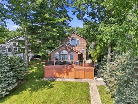 Exterior - 103 Cooke Ave, Roscommon, MI 48653 photo 4 of 14