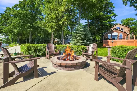 Exterior - 103 Cooke Ave, Roscommon, MI 48653 photo 9 of 14
