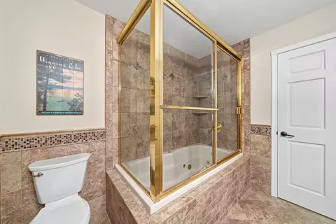 Bath - 103 Cooke Ave, Roscommon, MI 48653 photo 3 of 6