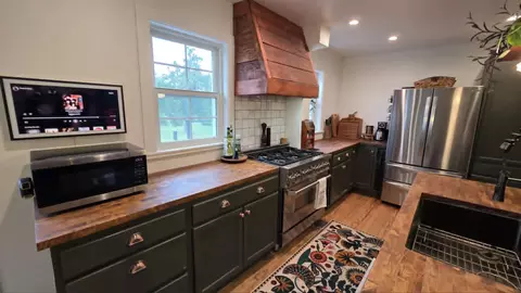 Kitchen - 2013 E Ritchie Rd, Lincoln, MI 48742 photo 2 of 3