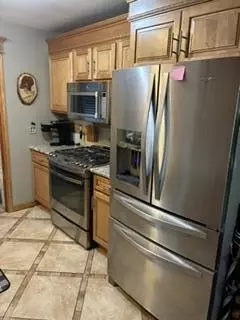 Kitchen - 4337 E Green Dr, Roscommon, MI 48653 photo 1 of 1