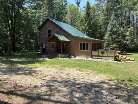 4337 E Green Dr, Roscommon, MI 48653