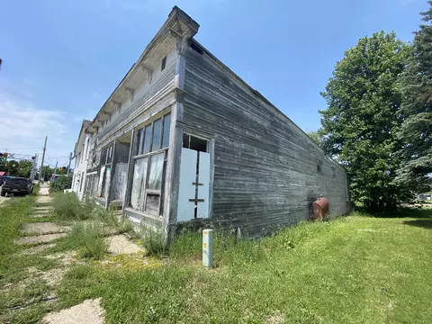 5963 Alba Rd, Alba, MI 49611