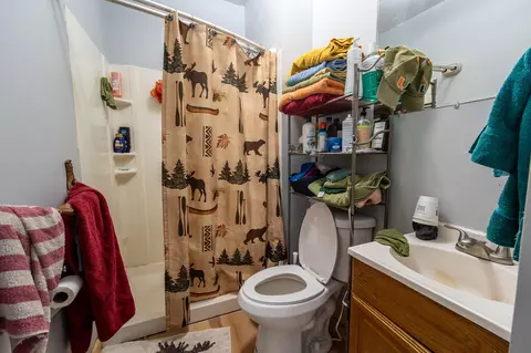Bath - 6464 N Old 27, Frederic, MI 49733 photo 2 of 2
