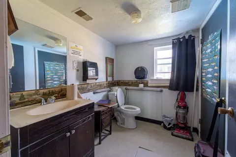 Bath - 6464 N Old 27, Frederic, MI 49733 photo 1 of 2