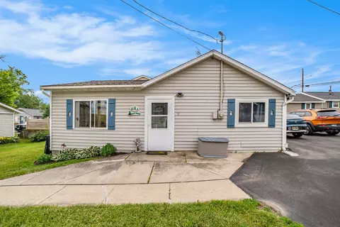 6366 W Houghton Lake Dr # 6, Houghton Lake, MI 48629