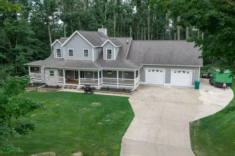 2597 Hickorywood Dr, Gaylord, MI 49735