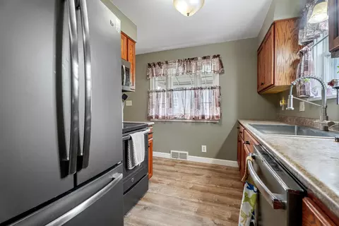 Kitchen - 202 E Blair St, Alpena, MI 49707 photo 1 of 2