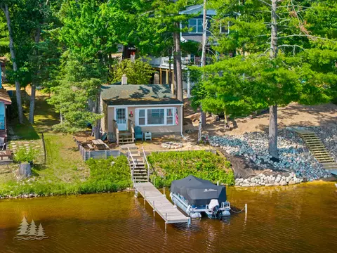 14140 Pointe Rd, Atlanta, MI 49709