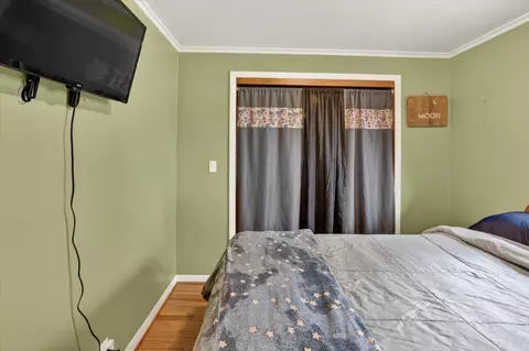 Bedroom - 6440 Richard Rd, Grayling, MI 49738 photo 5 of 8